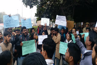 Jakir hussain college student protest on JNU issue