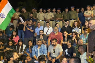 JNU violence row: Anurag, Taapsee, Zoya among rest protest at Gateway Of India