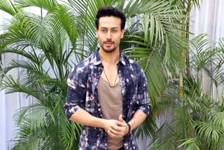 Tiger Shroff dances in Police Line post