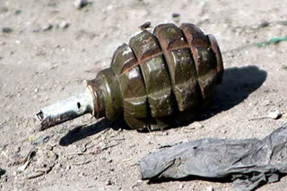 സിആര്‍പിഎഫ് ജവാൻമാര്‍  ഗ്രനേഡ് ആക്രമണം  ജമ്മു കശ്‌മീര്‍  Grenade attack  Grenade attack in Srinagar  crpf  srinagar latest news