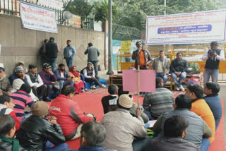 3000 DBC employees on strike in north delhi mcd
