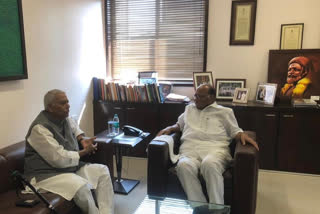 Yashwant sinha meets ncp chief sharad pawar