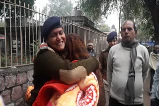 CISF soldiers distributed blankets to the poor