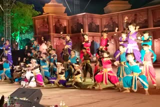 presentation-of-chhau-dance-performed-in-anugunj-in-bhopal