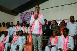 harish rao at medak for met with party leaders