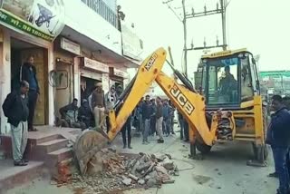 सीकर नगरपरिषद खबर, सीकर लेटेस्ट न्यूज, sikar latest news, sikar news in hindi, police removed encroachments in Sikar, सीकर अतिक्रमण खबर