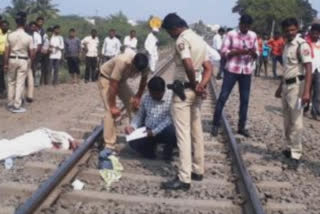 Two dead bodies found near railway tracks in Solapur