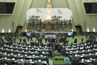 US House votes to curb Trump war power on Iran