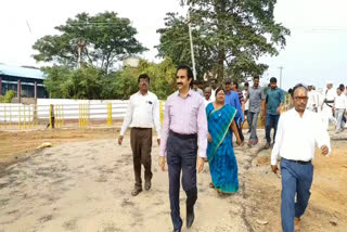 mulugu collector inspected medaram works quality and suspended two officers