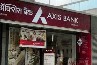 axis bank loses 15k staff