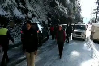 people face problem due to snowfall in shimla
