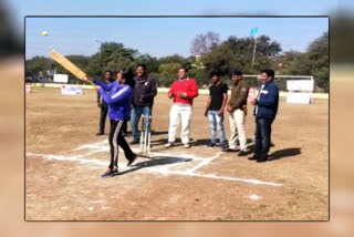 DIG Ruchi Vardhan Mishra played cricket