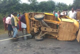 accident in kadapa .. one died