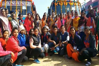 305 participants leave for Raipur to participate in Youth Festival