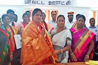 மாவட்ட ஒன்றிய குழு பதவியேற்பு, tiruvallur district chairman uma maheswari, திருவள்ளூர் மாவட்ட குழு தலைவராக திமுக உமா மகேஸ்வரி தேர்வு