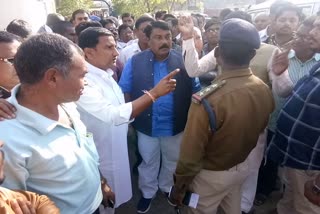 sahu samaj protested to arrest JCCJ leader in mungeli