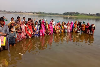 Water Satyagraha of women