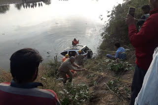 K'taka: Four drown after SUV falls into a lake