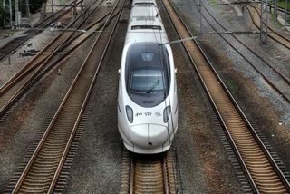 China launches driverless 350 km/h bullet train