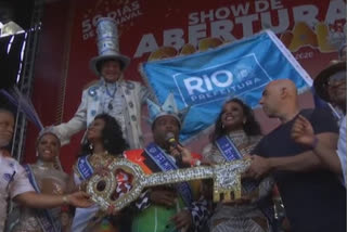 The world's most famous Carnival celebration kicked off in Rio de Janeiro on Sunday - Late riots