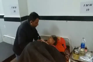 Son forgeted his mother after hospitalizing in chhatrpur