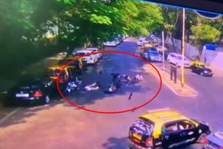 traffic-police-hit-by-bike-in-mumbai