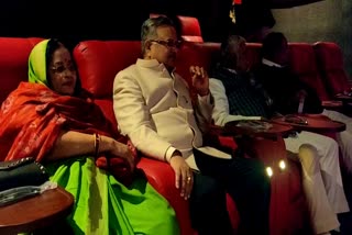 former cm raman singh watched tanhaji movie with wife in raipur