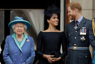 Queen agrees period of transition for Prince Harry, Meghan