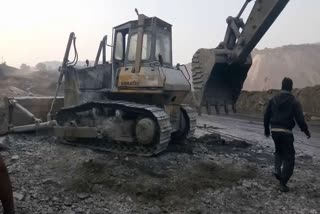 Fire in Deco outsourcing dozer in Dhanbad