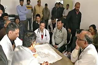 RBM Hospital in Bharatpur, डॉ. नवनीत सैनी को पीएमओ का पदभार