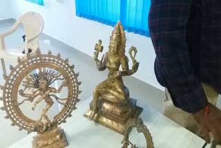 Two persons arrested including priests for hijacked the idol of Panchaloka Amman