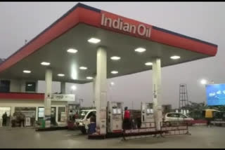 robbery from petrol pump workers in Ghaziabad