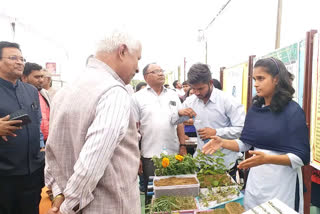 अविष्कार स्पर्धेतील छायाचित्रे