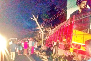 two-people-died-in-car-lorry-accident