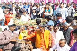 MLA organized Dahi Chuda Milan ceremony in Barkatha