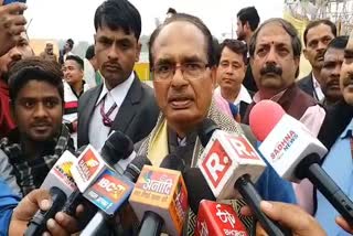 former-chief-minister-shivraj-singh-chauhan-reached-bhopals-dussehra-ground