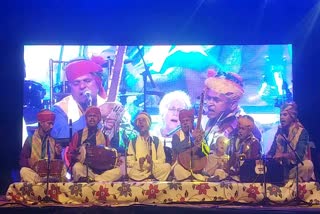 padmashree-honored-prahlad-tipanya-performance-enjoyed-by-the-audience-in-harda