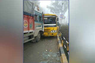 road accident in una