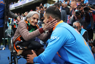 team-indias-87-year-old-superfan-charulata-patel-passes-away