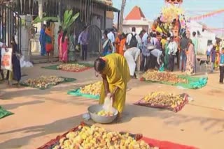 Jaggery offering to goddess on Sankranti festival