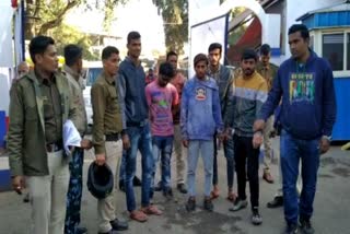 Police took out a procession of stone pelters in shajapur