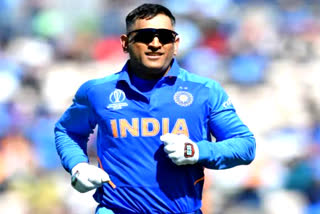 dhoni