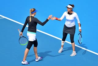 sania mirza into women's doubles final of Hobart International with her Ukrainian partner Nadia Kichenok.