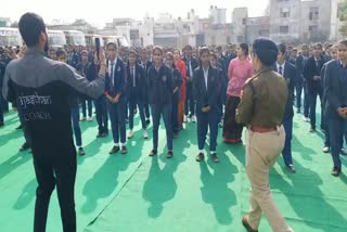 self defense training, Jaipur news, जयपुर पुलिस कमिश्नरेट, जयपुर न्यूज