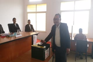 Bar counseling elections are being conducted in rajgarh