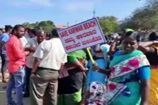 karwar fishermen protest for stop Commerce port Works