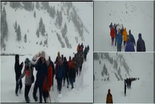 lahaul-spiti-district-carried-a-police-personnel-who-had-a-medical-emergency-for-7-km-in-snow-covered-region-earlier-today