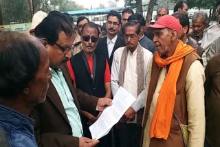 submitted memorandum against the administration to the collector