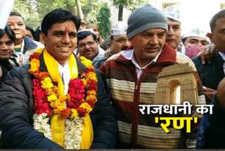 AAP candidate Naresh Yadav worshiped the temple before nomination