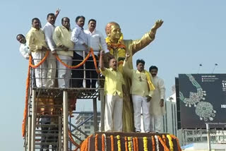 TDP leaders pay tribute to NTR in Visakha